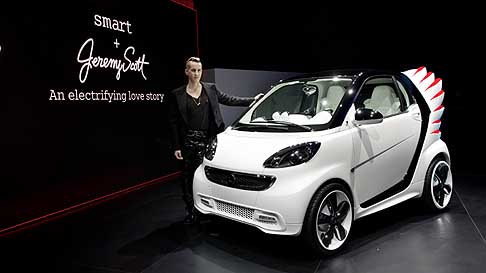 Smart - Smart ForJeremy Showcar ispirata a Jeremy Scott LA Auto Show 2012